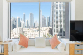Chic 2BR Apartment, Prime Location Near Dubai Mall - Allsopp&Allsopp